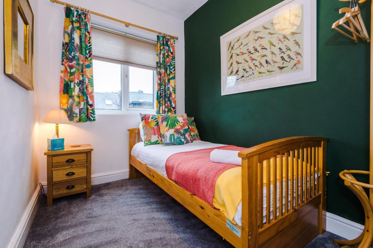 Cosy House With Garden & Parking, Sheffield Villa Dış mekan fotoğraf