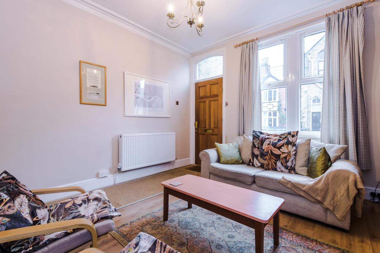 Cosy House With Garden & Parking, Sheffield Villa Dış mekan fotoğraf